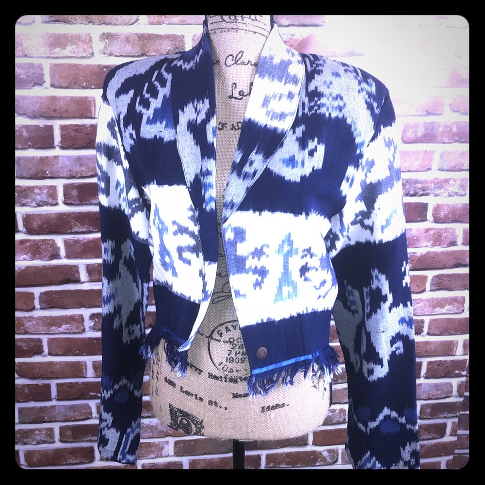 Fringe waist length jacket - Picture 2 of 10